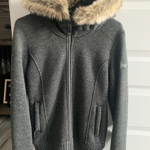 BENCH winter jacket size small - Picture 2 of 4